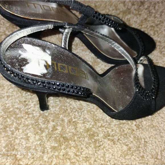 Moda Spana Black Heels with Glittering Embellishments - Picture 10 of 10